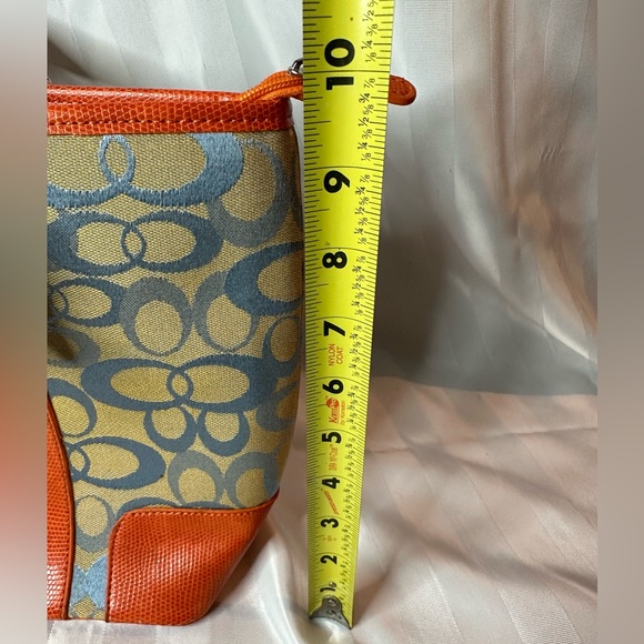 Tan and Orange Handbag with Adjustable Straps - Picture 3 of 12